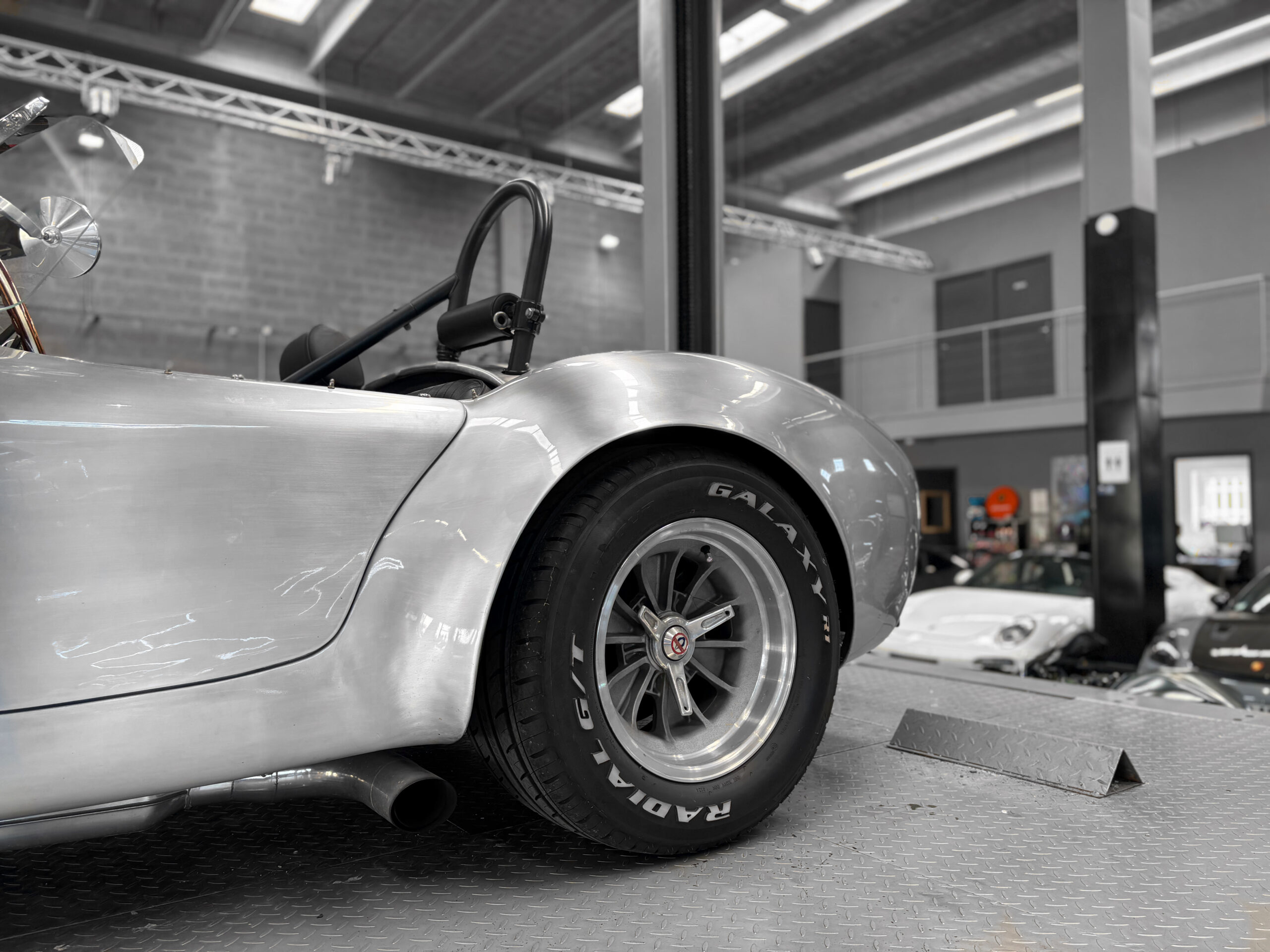 Shelby Cobra Continuation CSX 7000 - 289 FIA - Carte grise française – Image 16