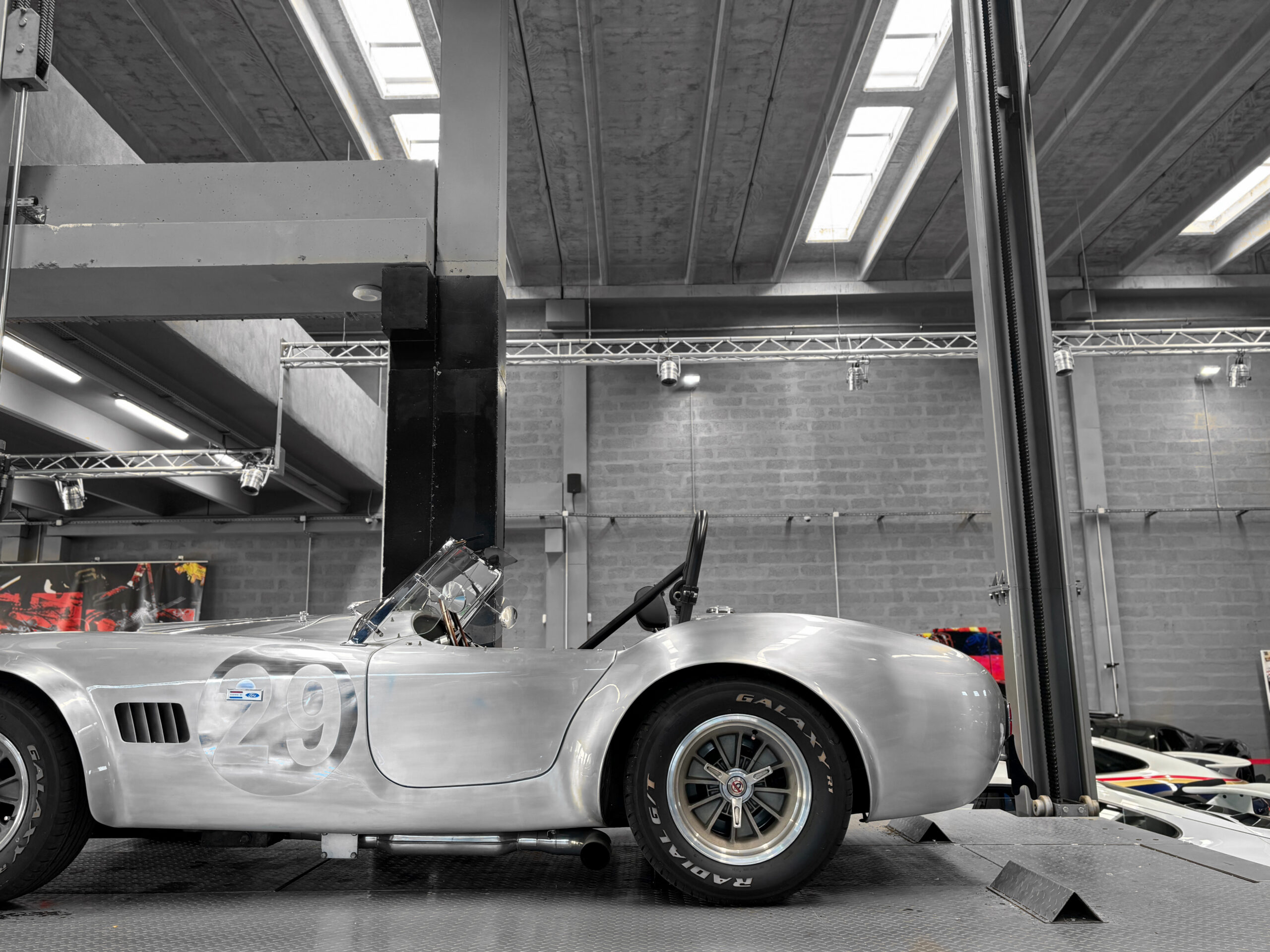 Shelby Cobra Continuation CSX 7000 - 289 FIA - Carte grise française – Image 14