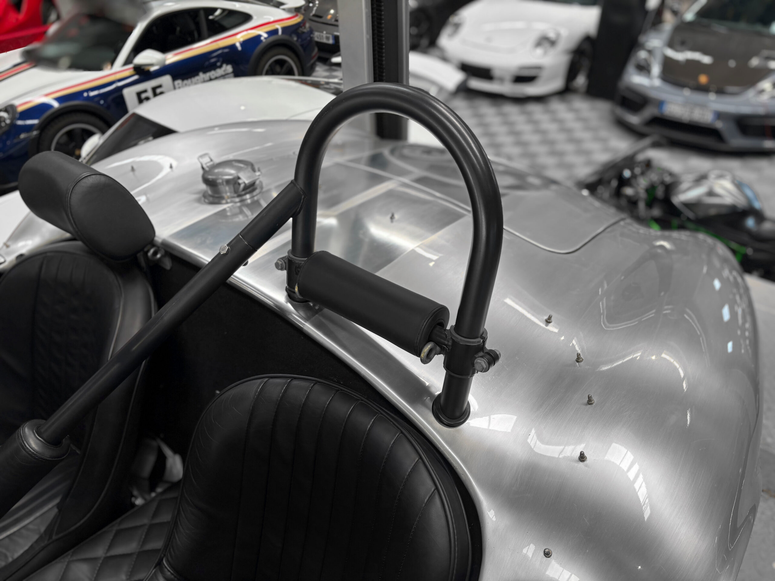 Shelby Cobra Continuation CSX 7000 - 289 FIA - Carte grise française – Image 31