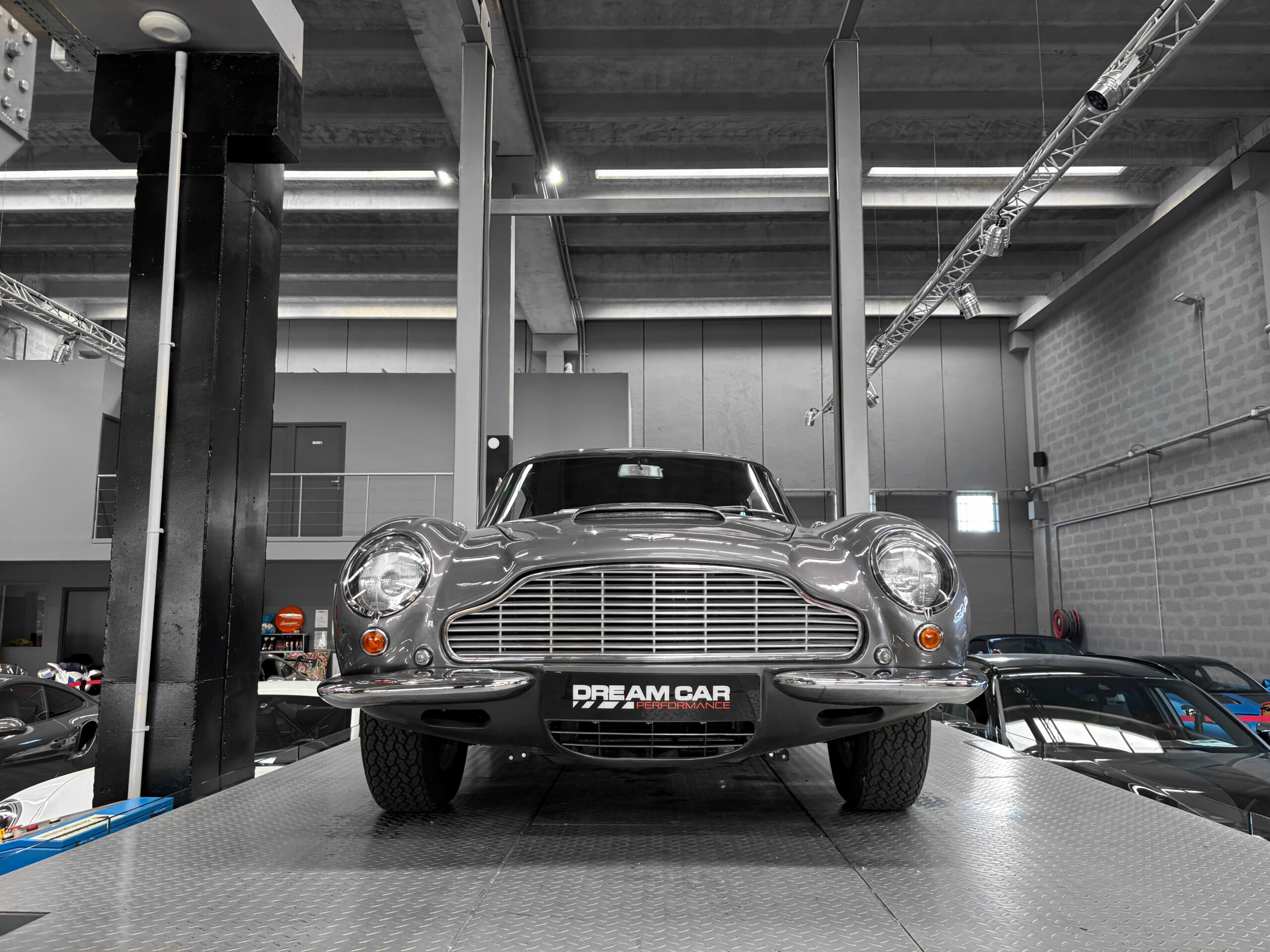 ASTON MARTIN DB6 Mk1 – 4.0L – ZF 5 – Restaurée – Image 5
