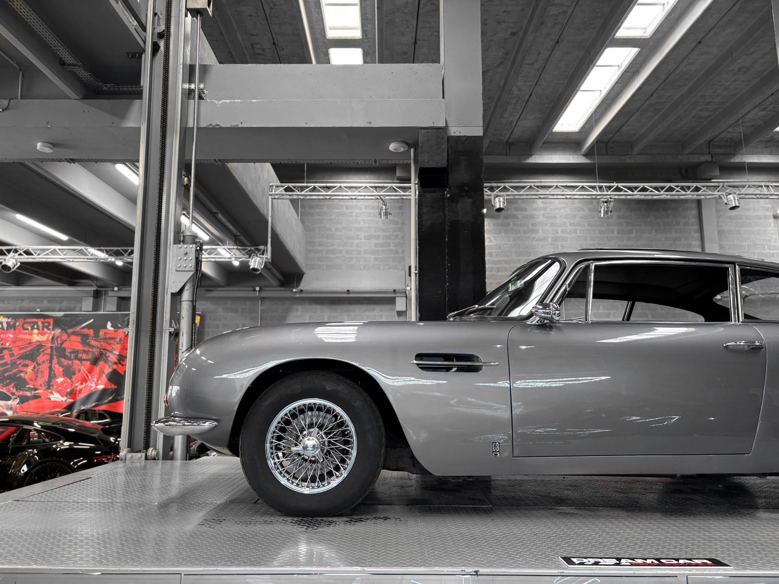 ASTON MARTIN DB6 Mk1 – 4.0L – ZF 5 – Restaurée – Image 7