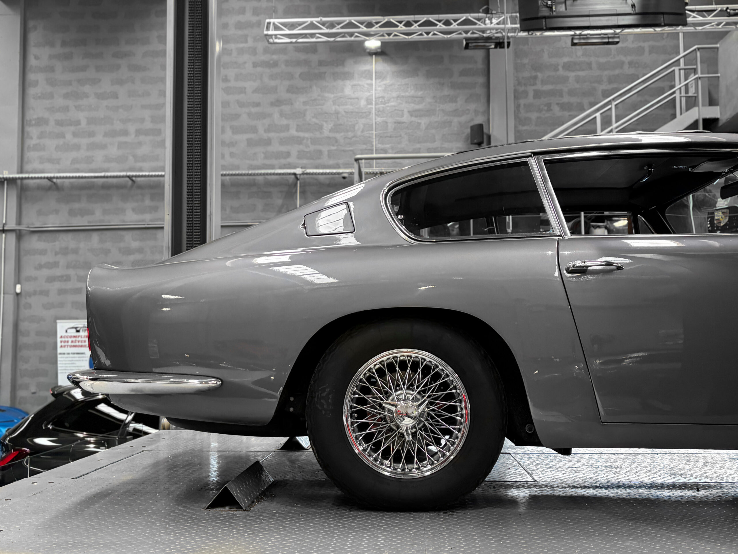 ASTON MARTIN DB6 Mk1 – 4.0L – ZF 5 – Restaurée – Image 20
