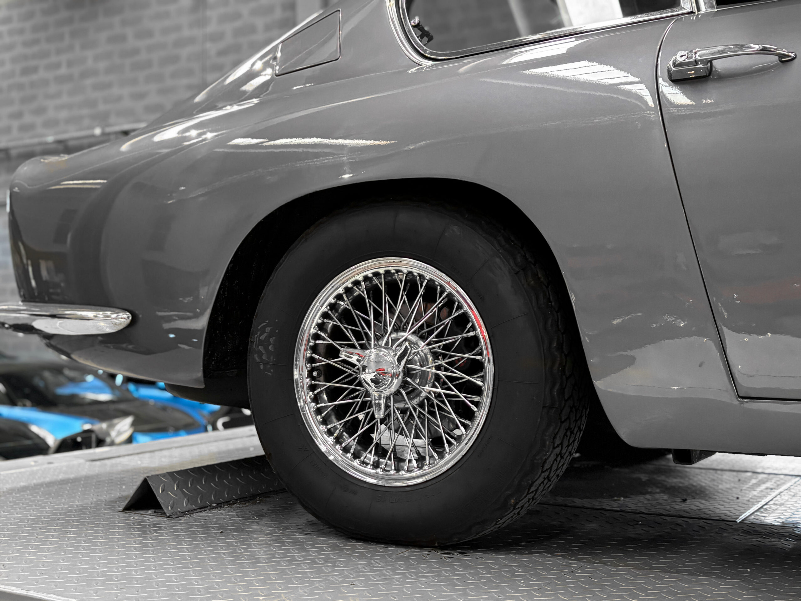 ASTON MARTIN DB6 Mk1 – 4.0L – ZF 5 – Restaurée – Image 21