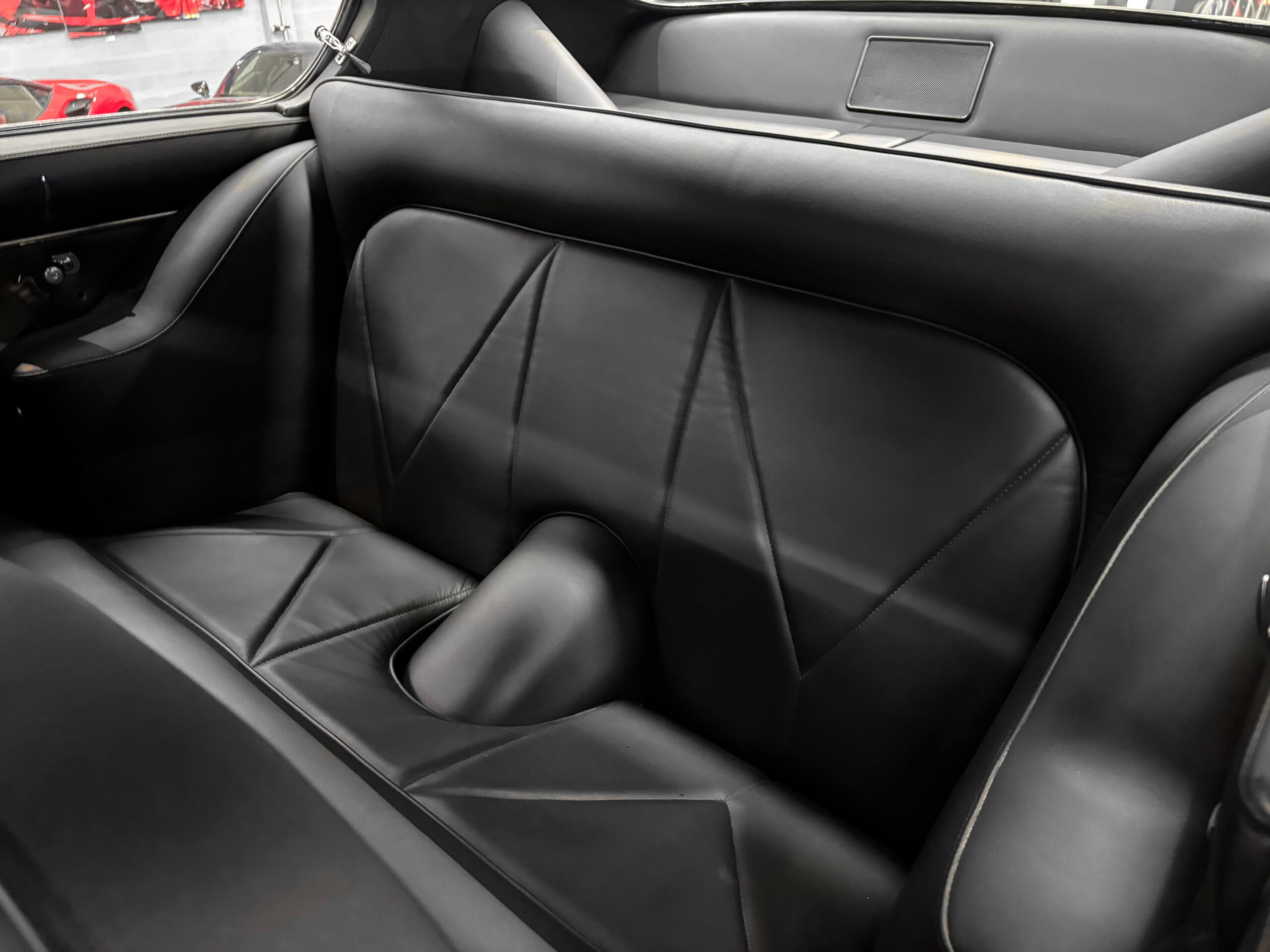 ASTON MARTIN DB6 Mk1 – 4.0L – ZF 5 – Restaurée – Image 37