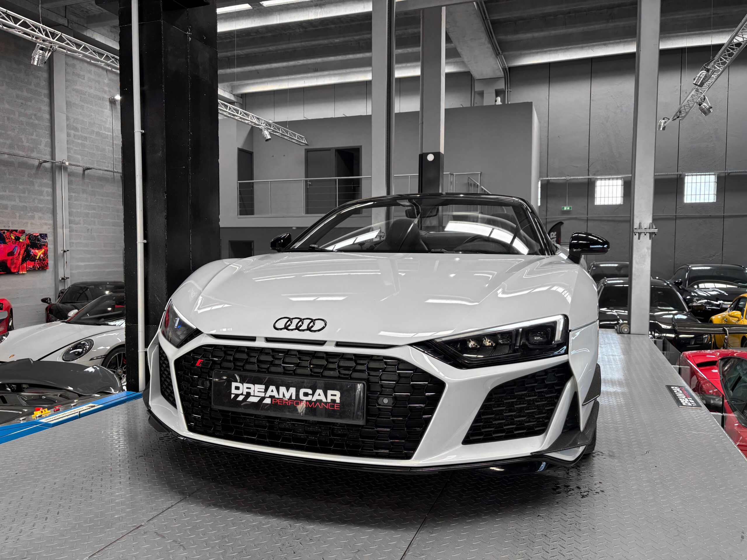 AUDI R8 V10 SPYDER RWD 540 – bang & olufsen – virtual cockpit – Image 14