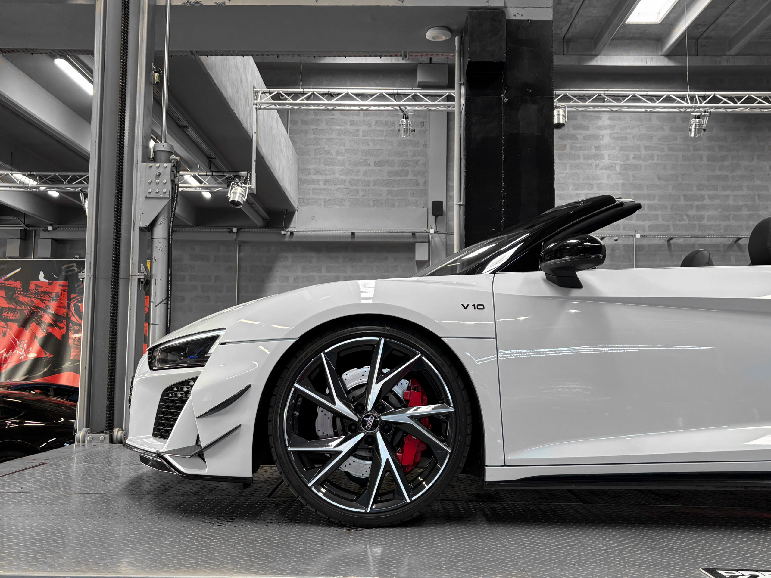 AUDI R8 V10 SPYDER RWD 540 – bang & olufsen – virtual cockpit – Image 36