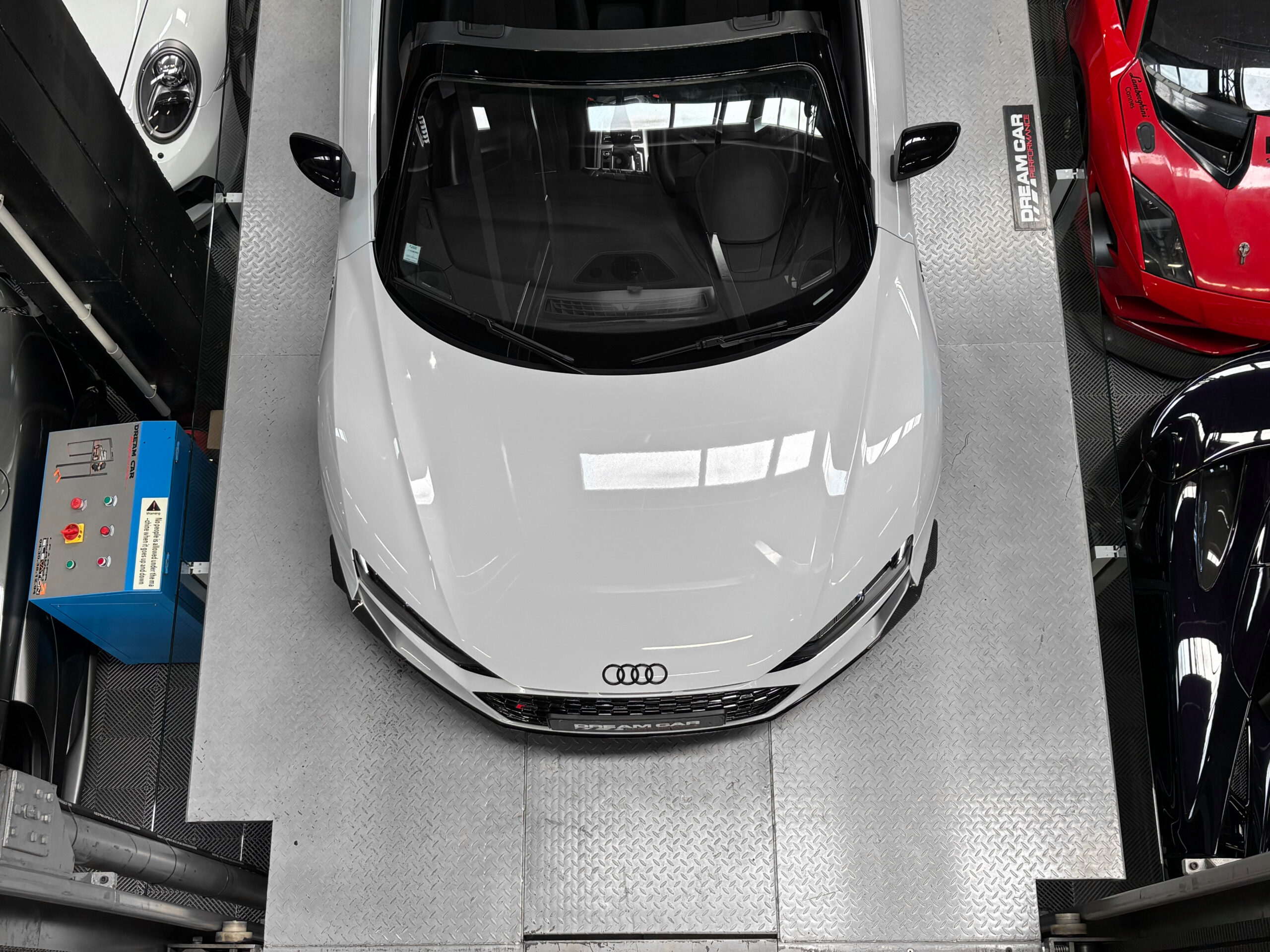 AUDI R8 V10 SPYDER RWD 540 – bang & olufsen – virtual cockpit – Image 39
