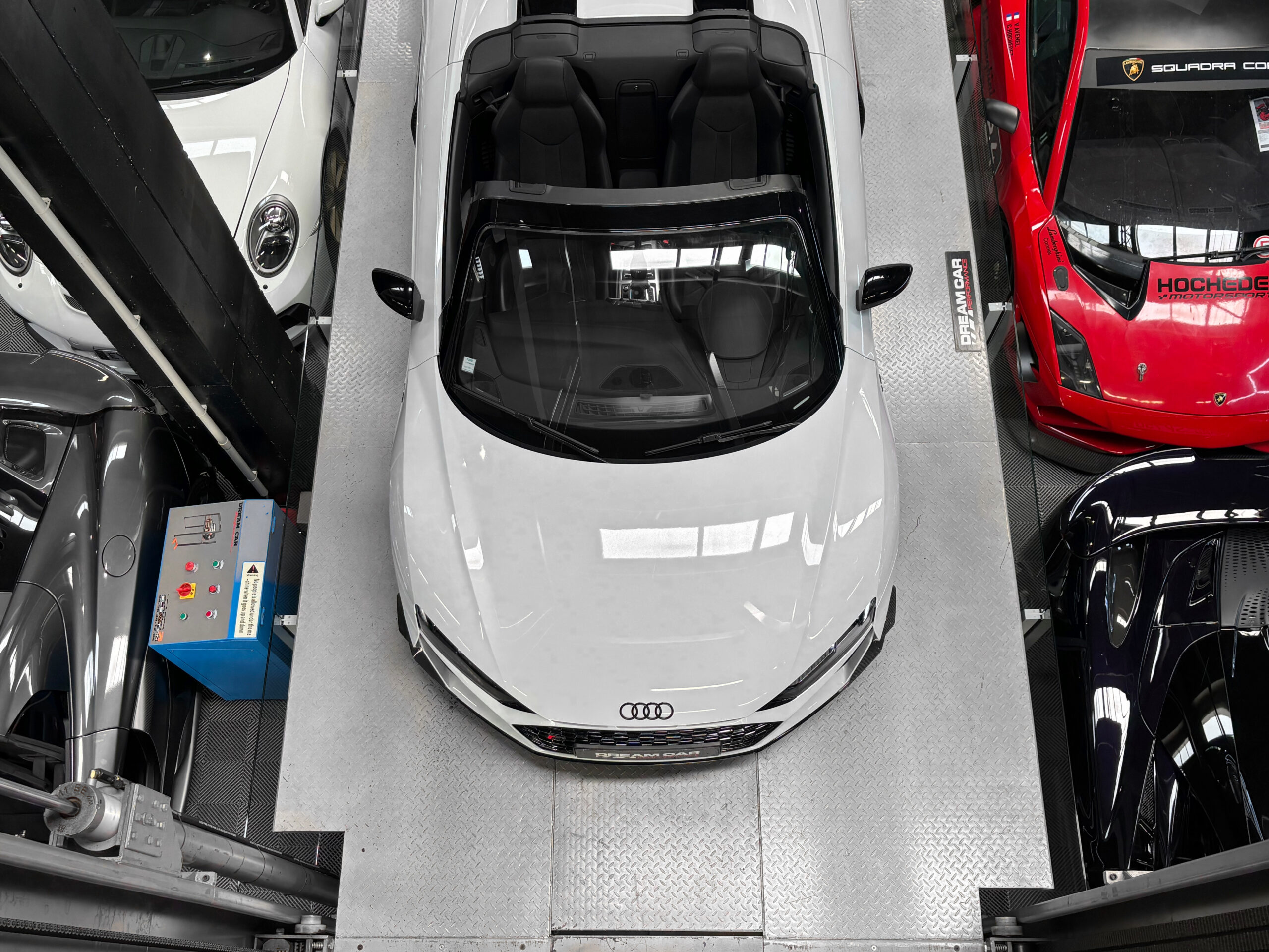 AUDI R8 V10 SPYDER RWD 540 – bang & olufsen – virtual cockpit – Image 42