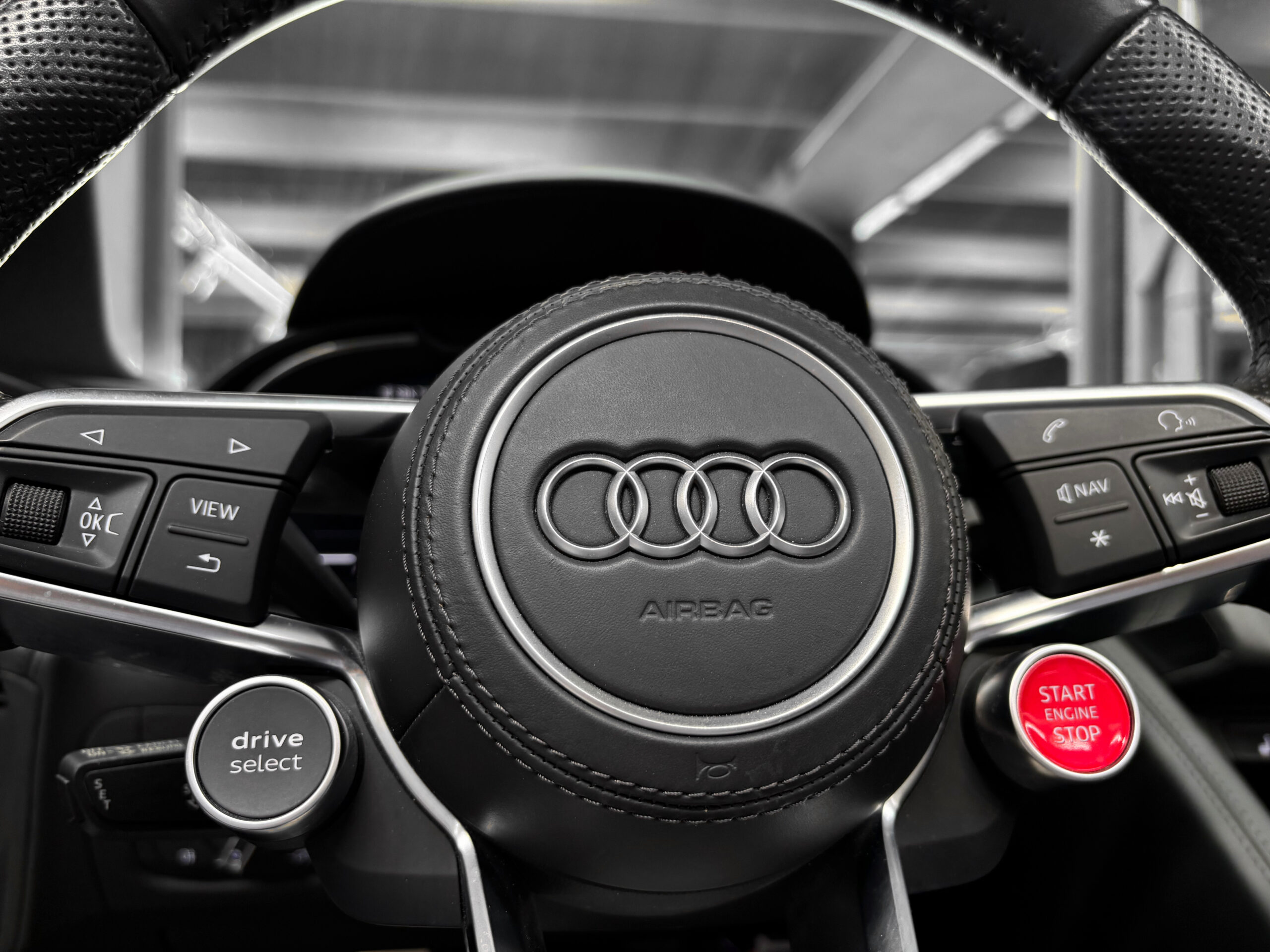 AUDI R8 V10 SPYDER RWD 540 – bang & olufsen – virtual cockpit – Image 48