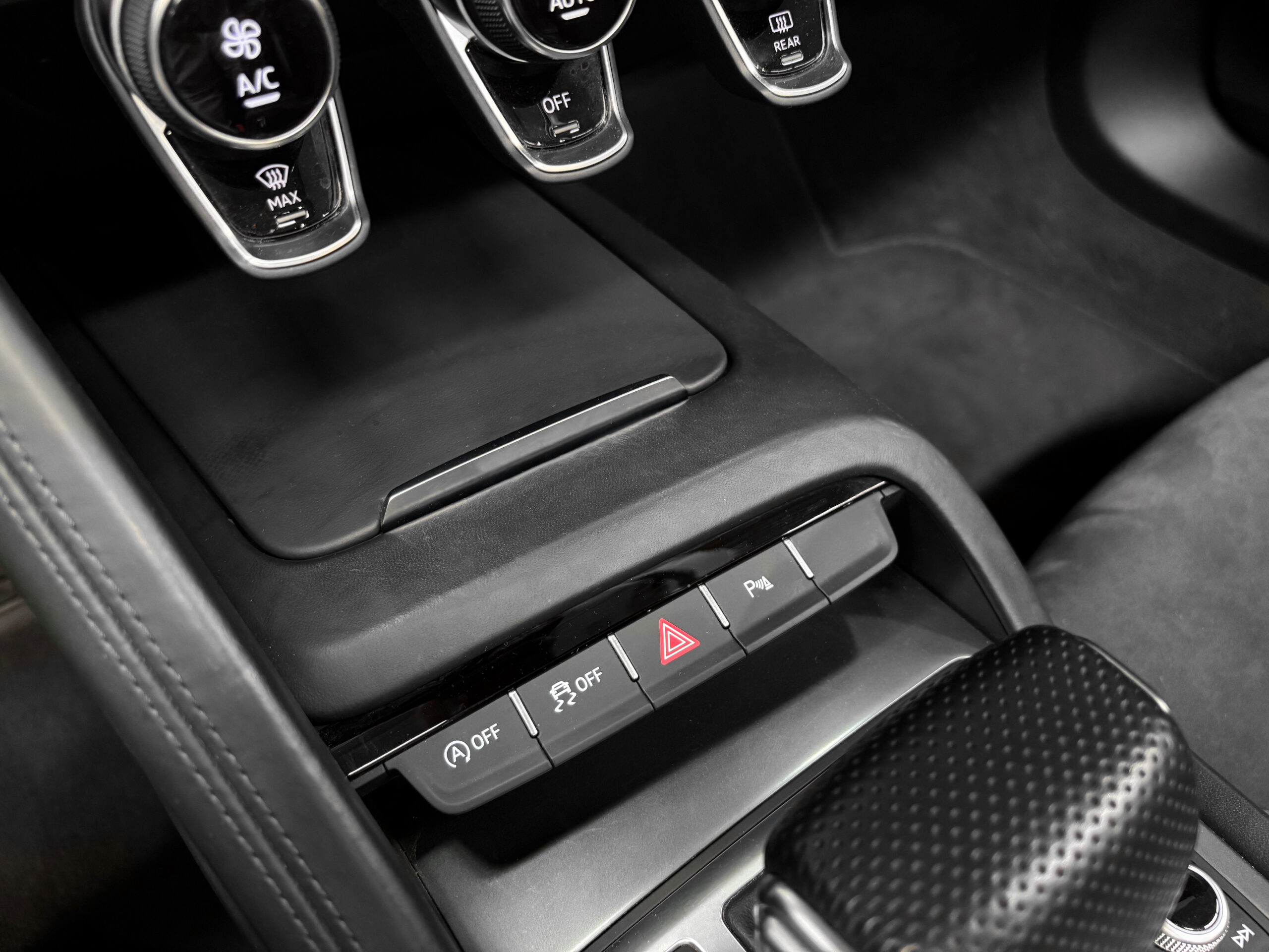 AUDI R8 V10 SPYDER RWD 540 – bang & olufsen – virtual cockpit – Image 23