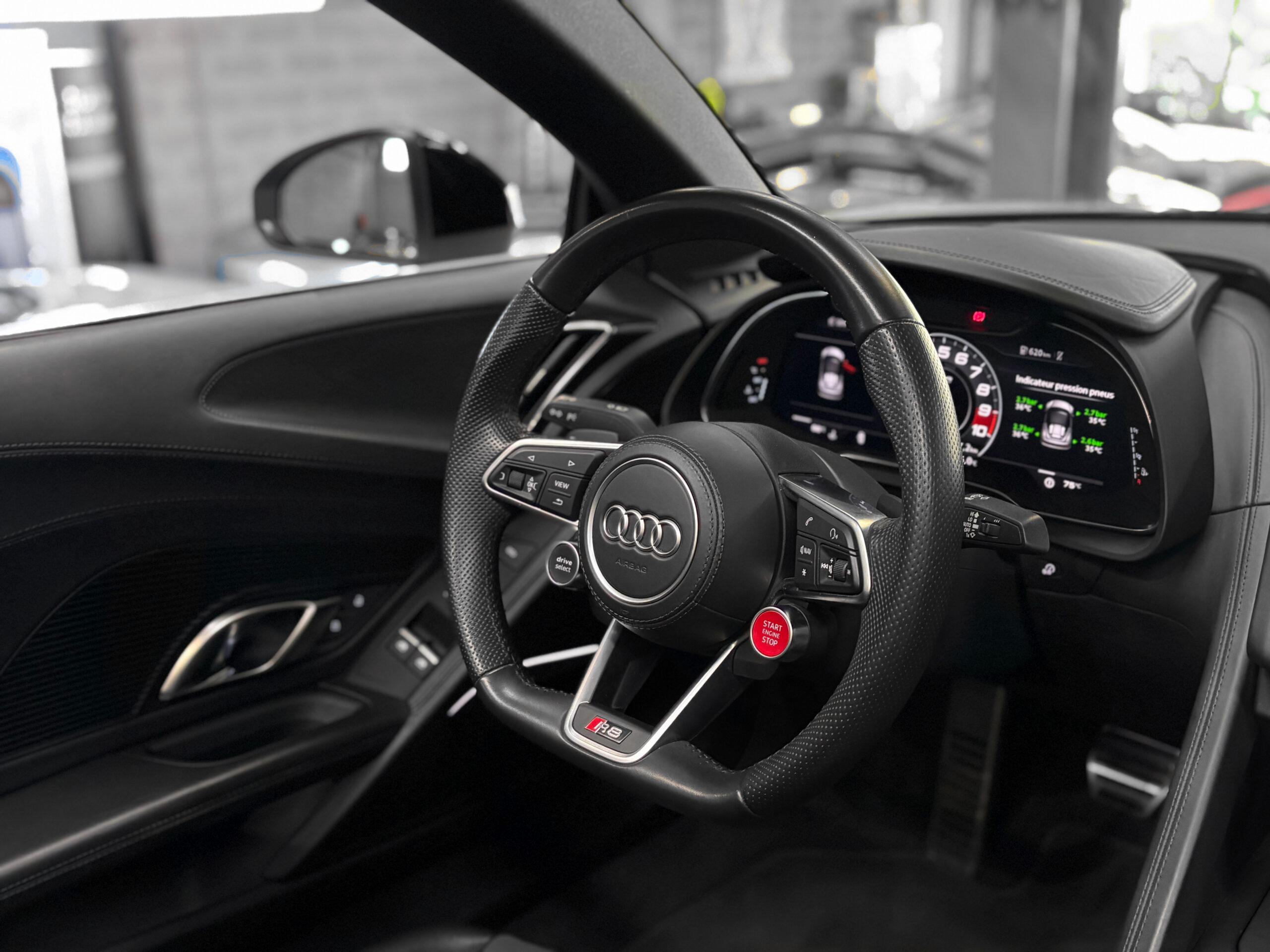 AUDI R8 V10 SPYDER RWD 540 – bang & olufsen – virtual cockpit – Image 17