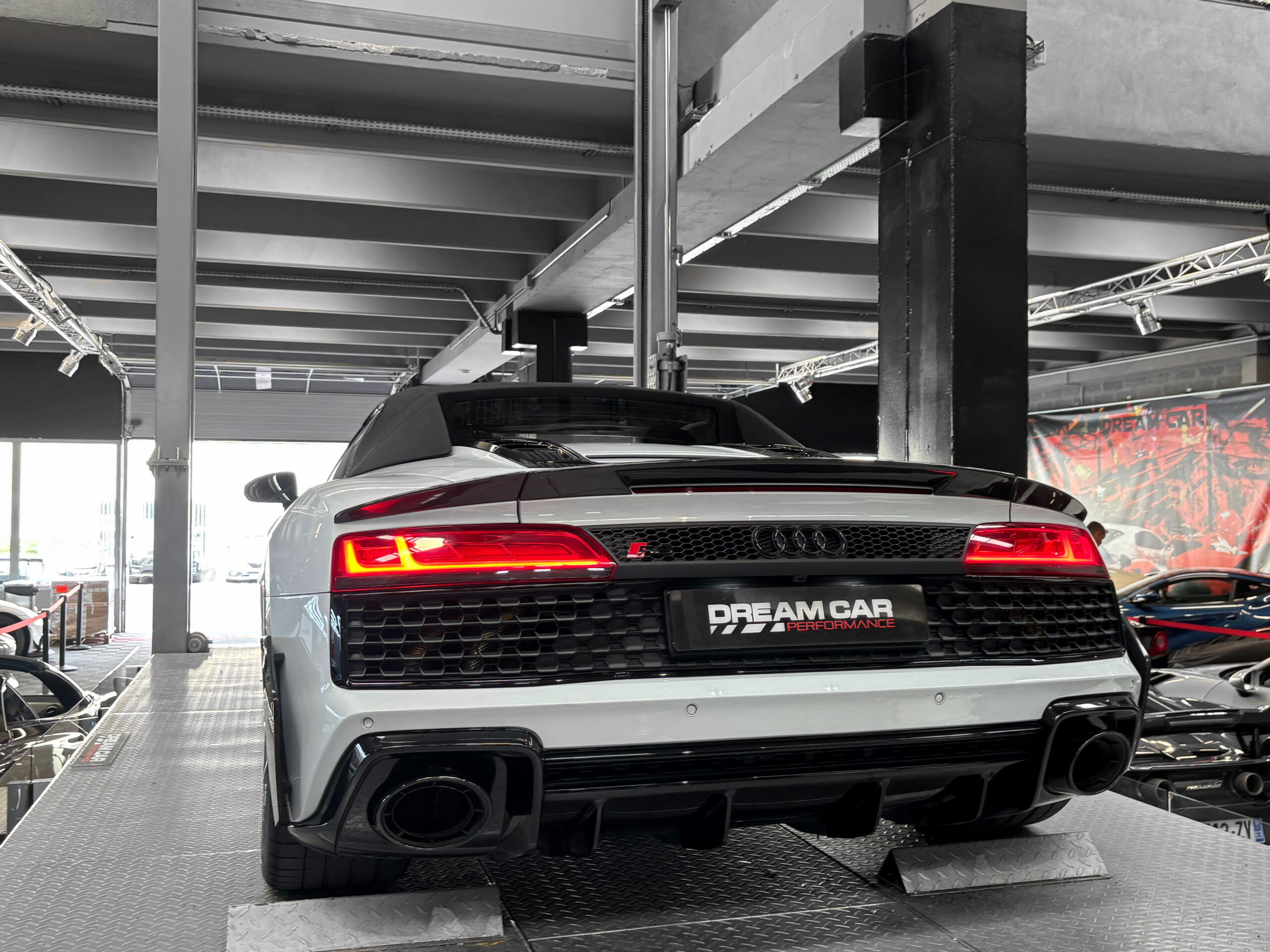 AUDI R8 V10 SPYDER RWD 540 – bang & olufsen – virtual cockpit – Image 29