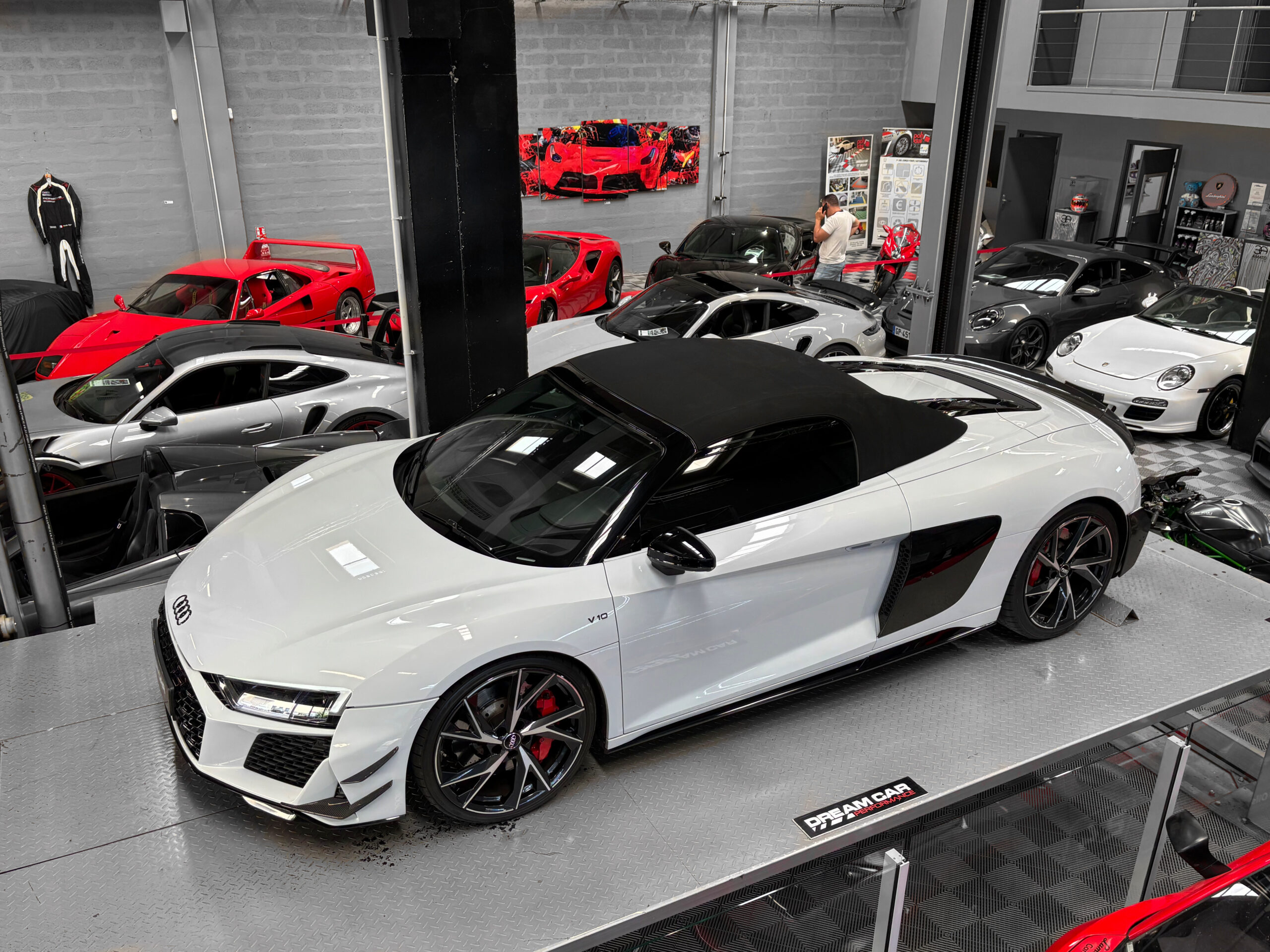AUDI R8 V10 SPYDER RWD 540 – bang & olufsen – virtual cockpit – Image 2