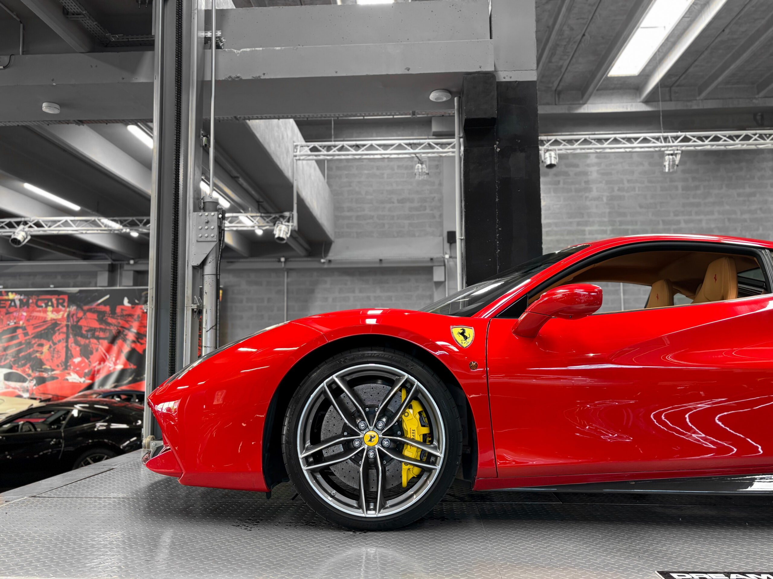 Ferrari 488 GTB V8 670 – LIFT – CARBONE – JBL – Image 6
