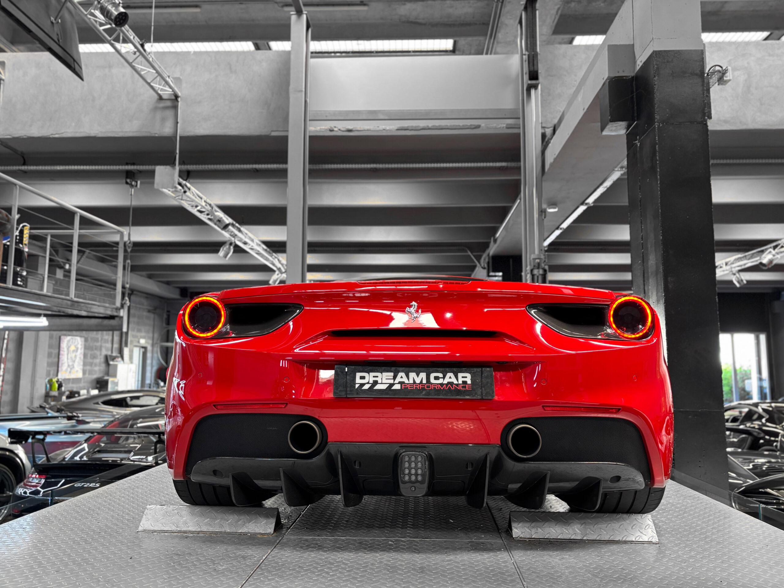 Ferrari 488 GTB V8 670 – LIFT – CARBONE – JBL – Image 13