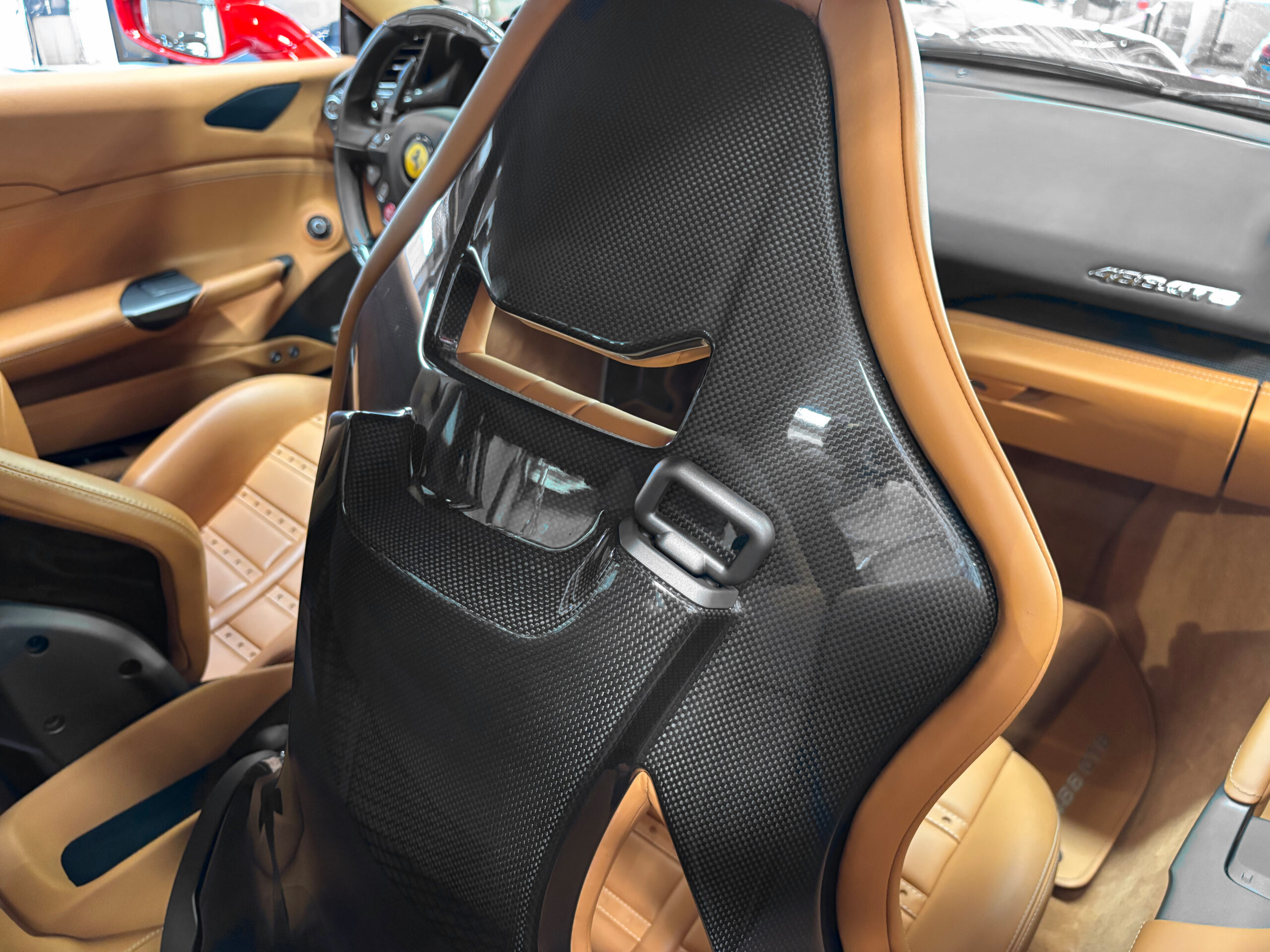 Ferrari 488 GTB V8 670 – LIFT – CARBONE – JBL – Image 40