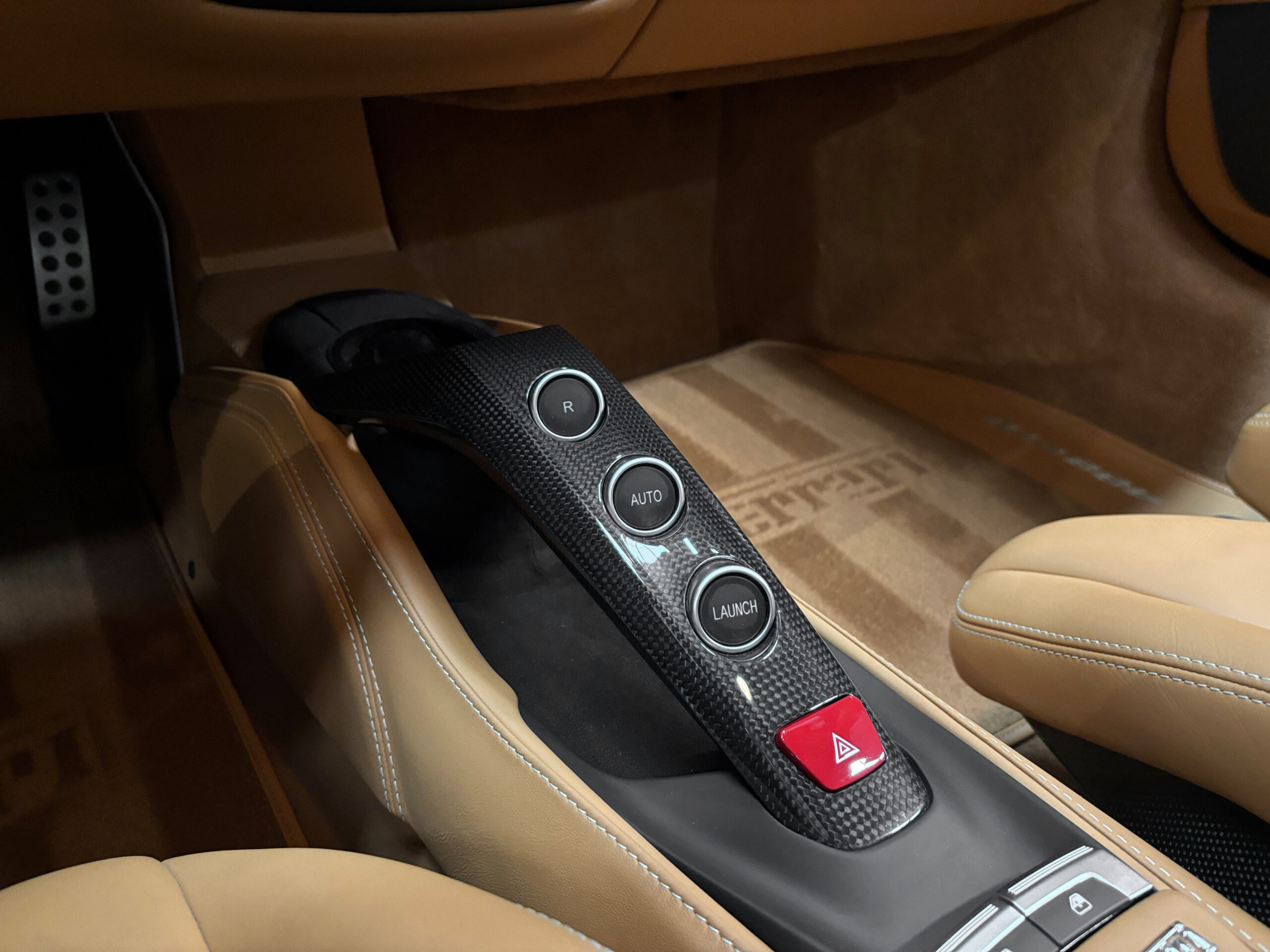Ferrari 488 GTB V8 670 – LIFT – CARBONE – JBL – Image 38